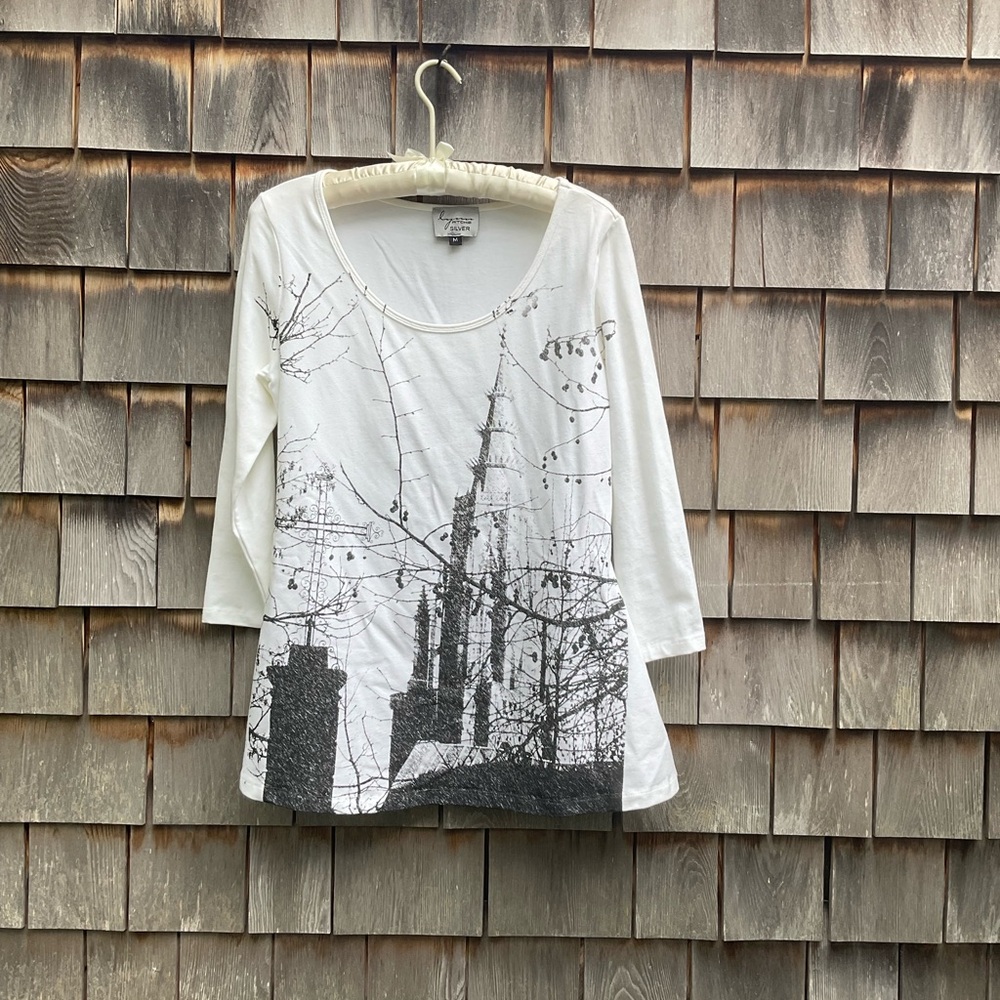 White Graphic 3/4 Sleeve Relaxed Tunic
